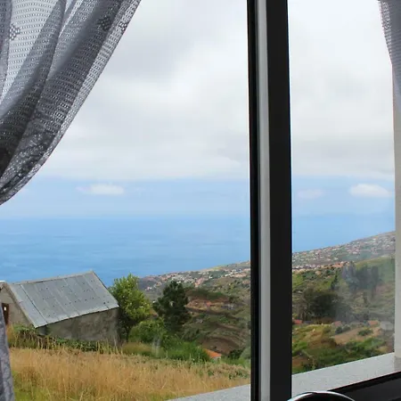 Hills And Atlantic Ocean Retreat - Conceicao House * Кальета
