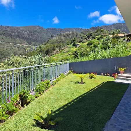 Hills&atlantic Ocean Retreat - Conceição House Hébergement de vacances